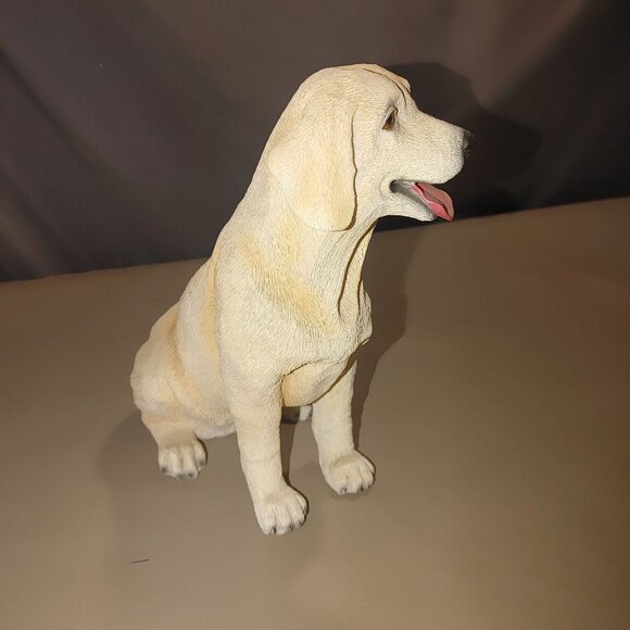 Vintage Yellow Labrador Dog Figurine 9 inches Painted Resin Collectible Statue - Picture 7 of 8